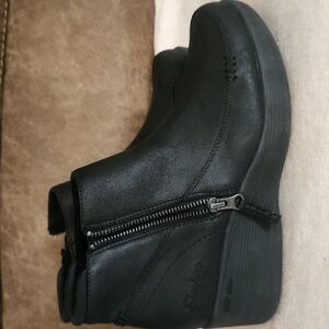 NWOT! Sketcher Fur Lined Ankle Boots